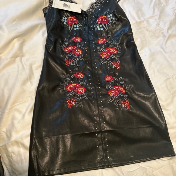 Dex clothing vegan leather dress NWT. Spaghetti straps embroidery, lace top. - Picture 4 of 6